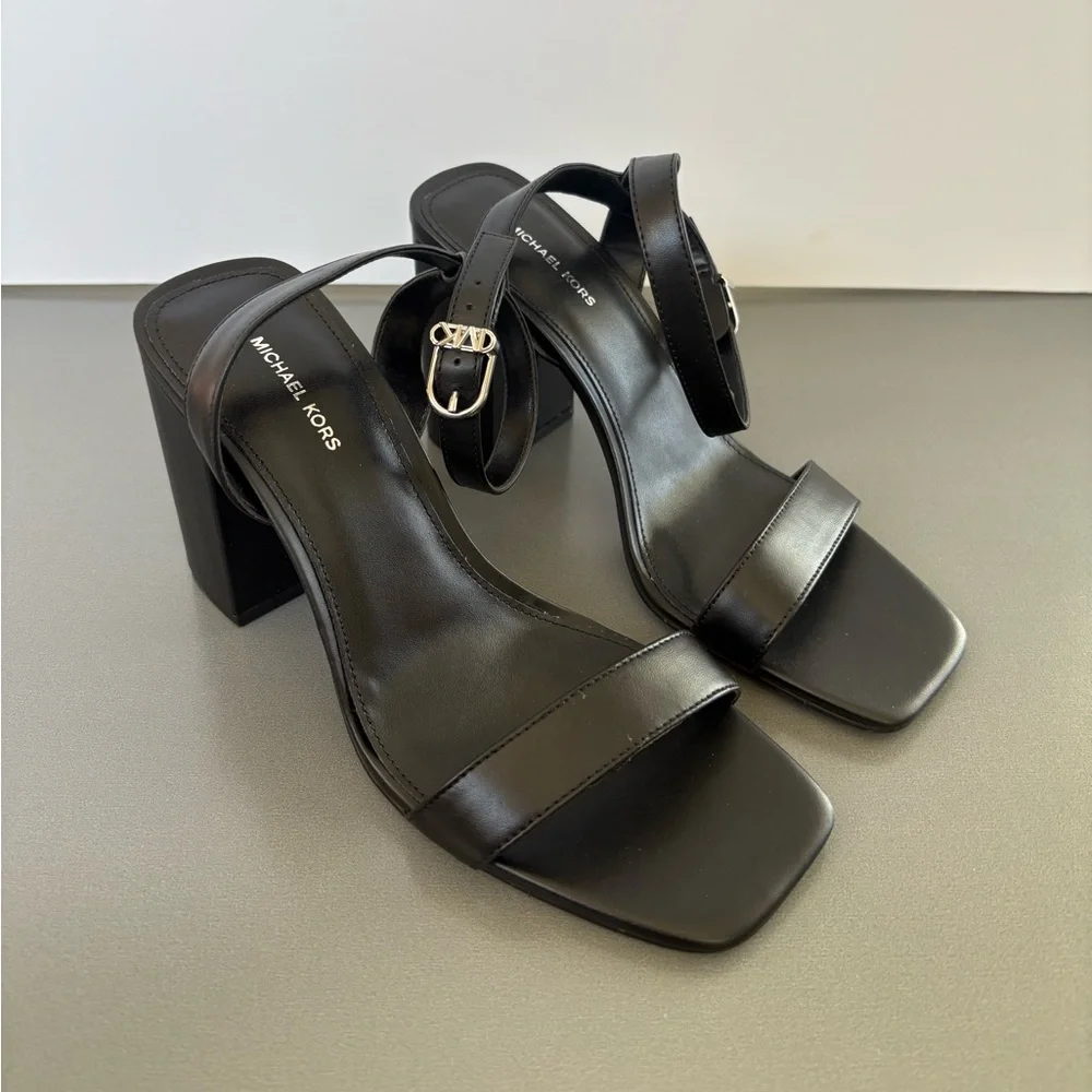 MICHAEL Michael Kors Merriam Block Heel Sandal 7 M Like New - Picture 5 of 9